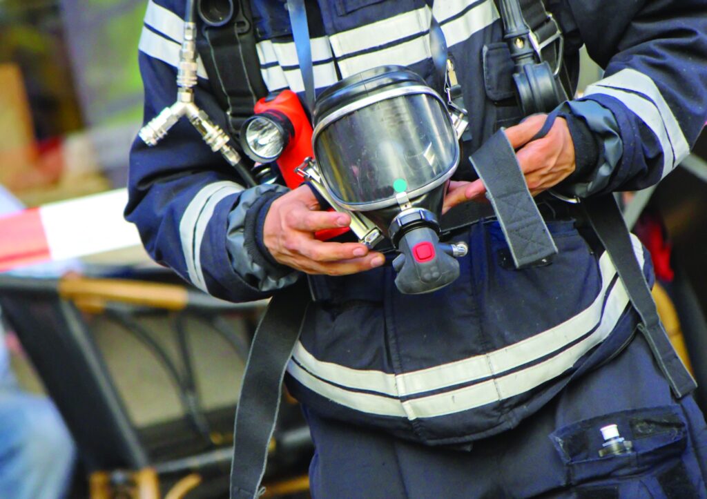 Port et réglage d’un appareil respiratoire isolant